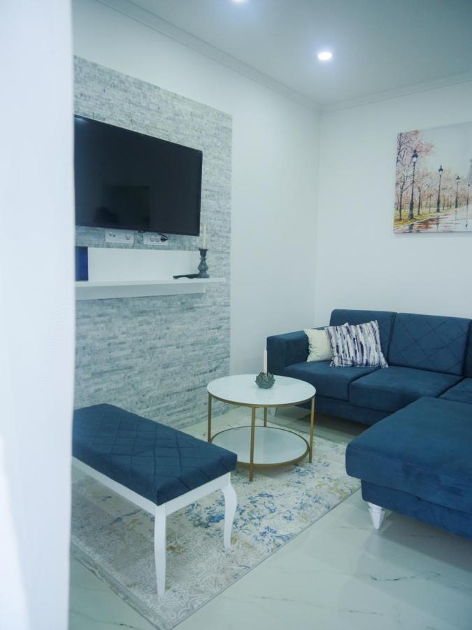 Imperator Apartments ウルツィニ エクステリア 写真